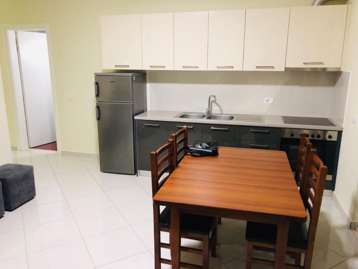 Leo Apartament Durrës Exterior foto
